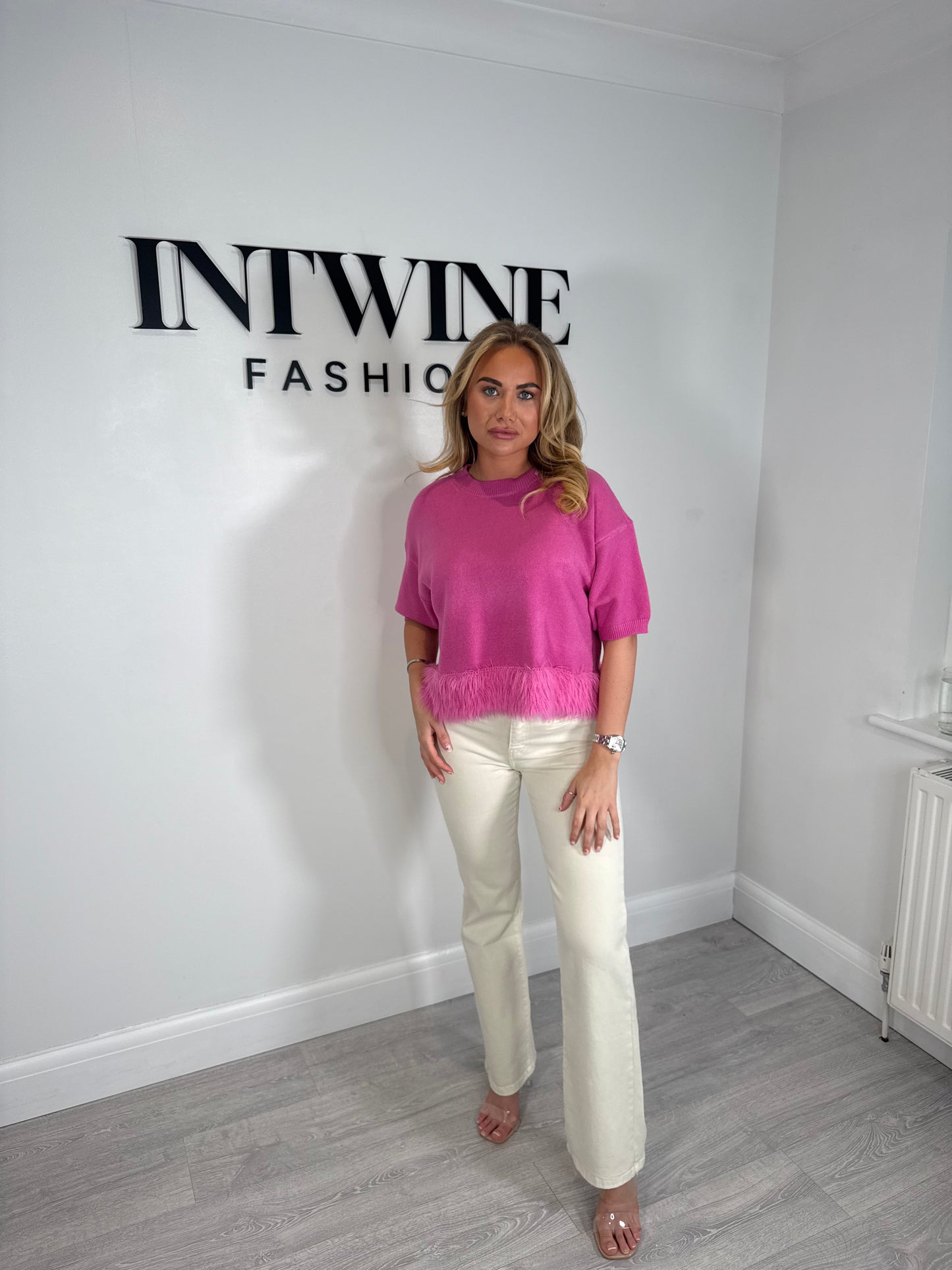 Short sleeve faux fur hem jumper super soft knit