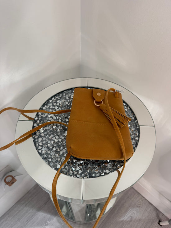 Yas crossbody phone bag