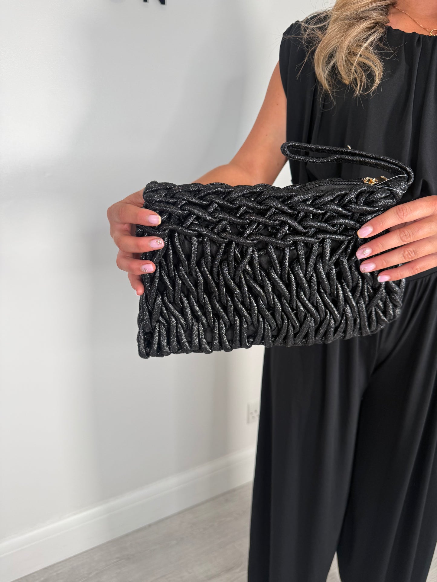 Bolso de mano metálico