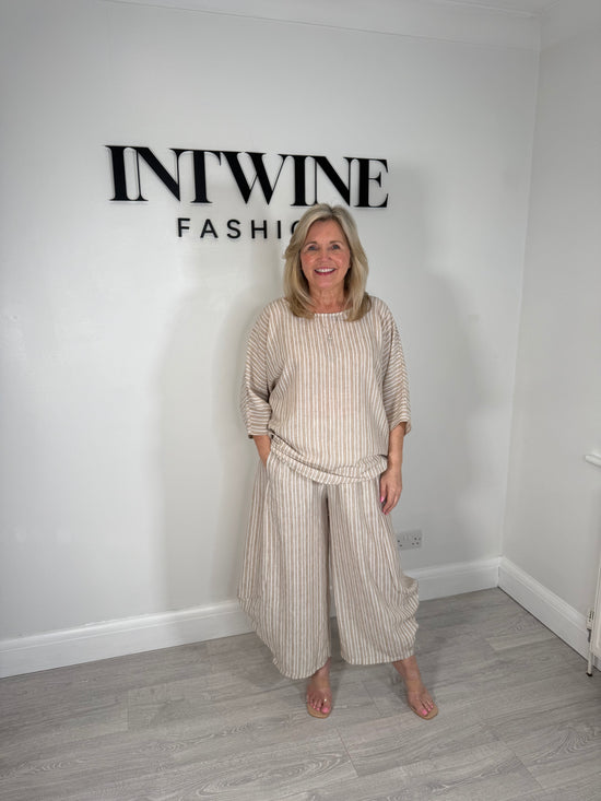 Conjunto de pantalón a rayas de lino Mila
