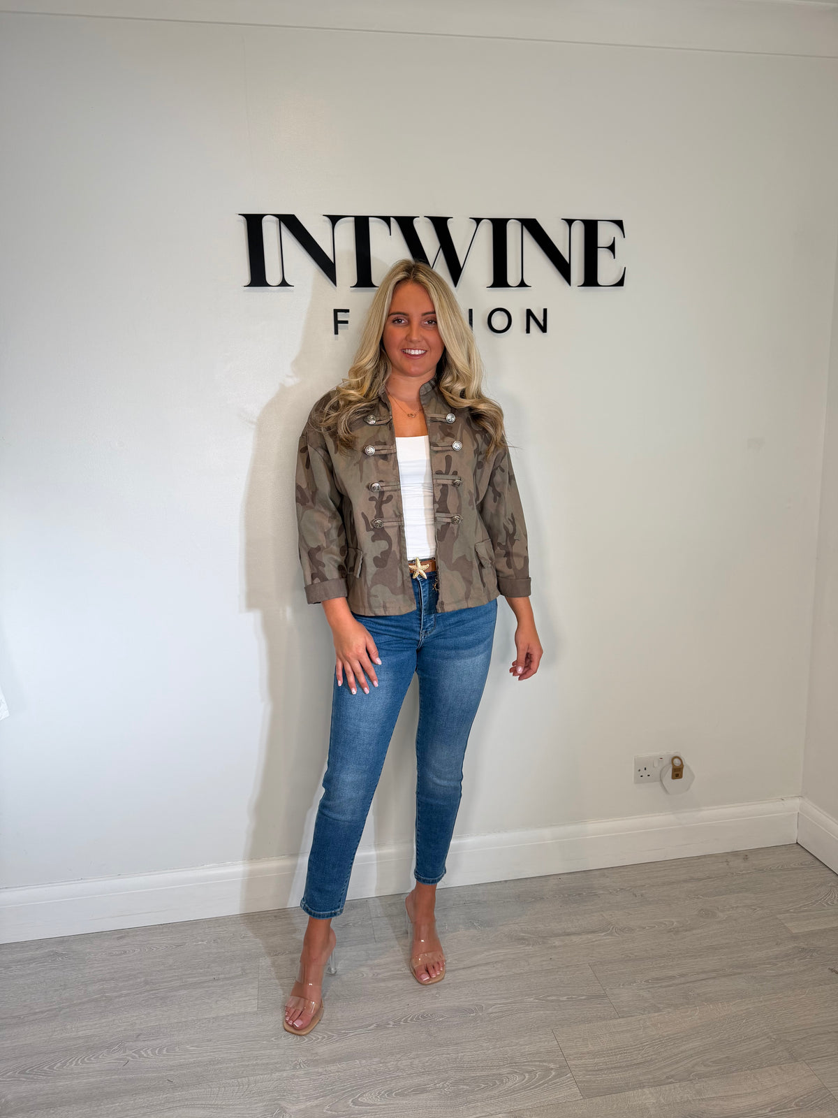 Christy camo military button jacket