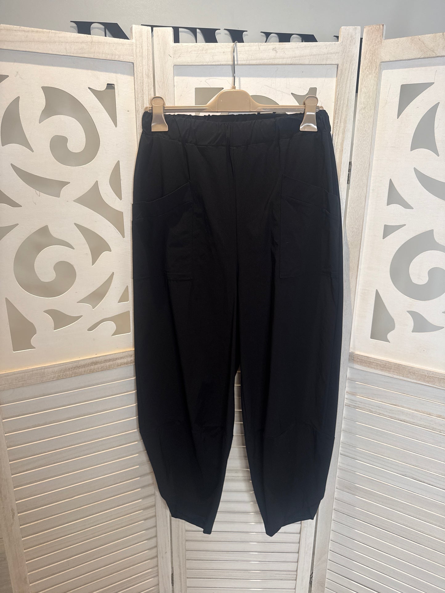 Betty barrel leg magic trousers