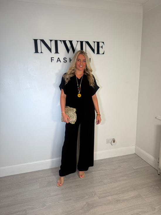 Conjunto de pantalón y top Natasha con collar