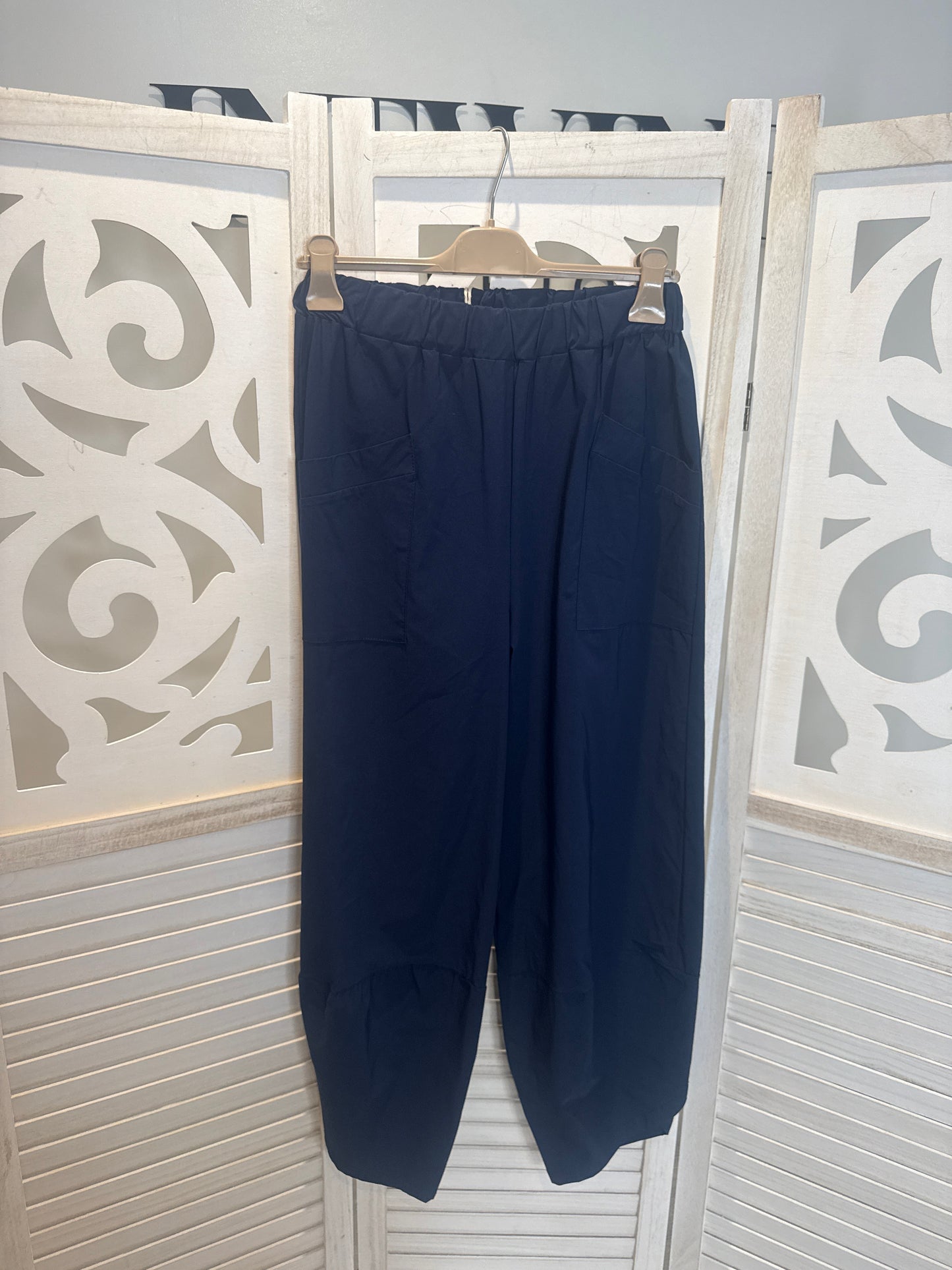 Betty barrel leg magic trousers