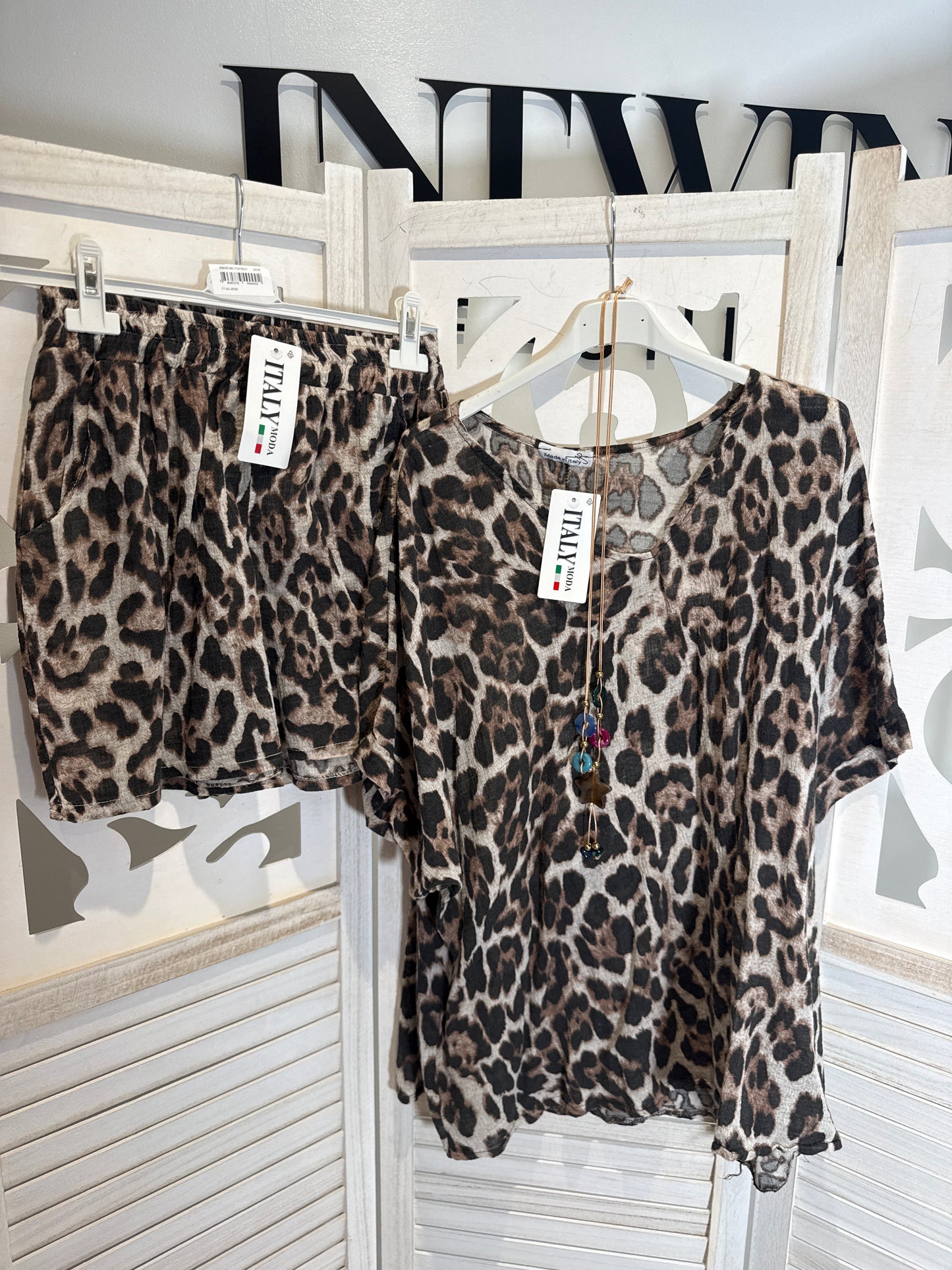 Layla leopard shorts set with necklace