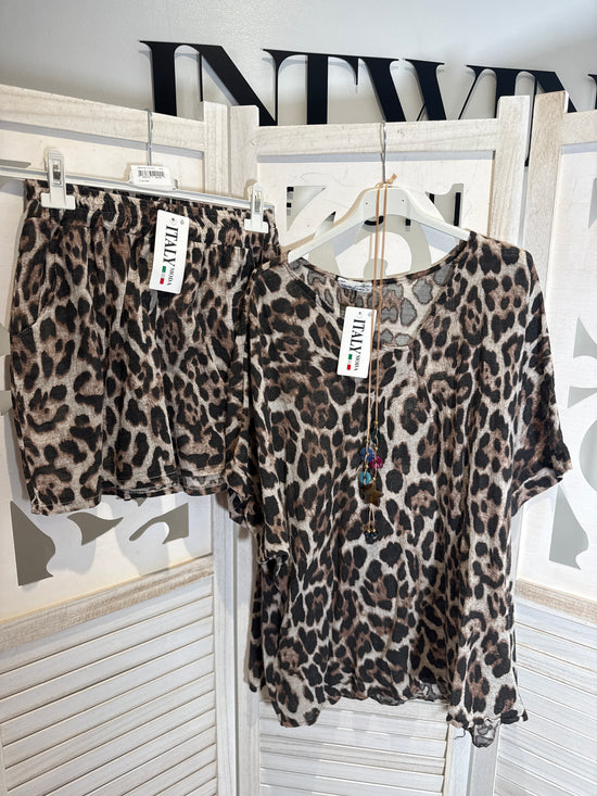 Layla leopard shorts set with necklace